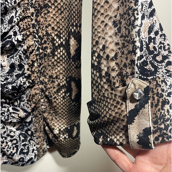 Ellen Tracy 3/4 Sleeve Blouse. Reptile print. Crystal buttons. Cuff sleeve - Picture 4 of 5